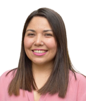 Foto Facial de Daniela Marín Coordinadora Preparación para la Enseñanza Media PACE UC