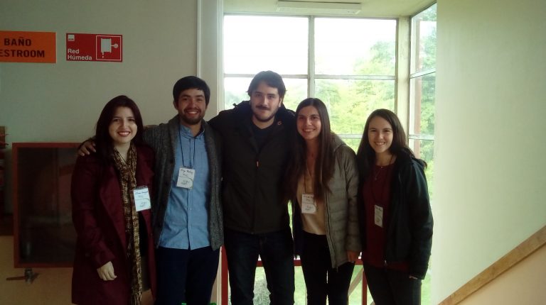 Profesionales y estudiantes que participaron del Programa de Apoyo a la Inserción Universitaria, PAI UC.