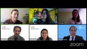 Testera de autoridades y profesionales en ceremonia Bienvenida Talleres PACE UC 2021