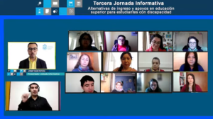 Foto del panel. Izquierda, presentador e intérprete, a la derecha Universidades participantes y entrevistadores