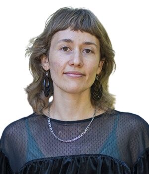 Foto facial de Catalina Moya, profesional de la Dirección de Inclusión UC.